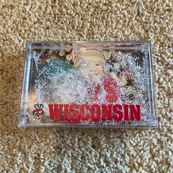 Other - Wisconsin Badgers Snow Globe Style Photo Frame